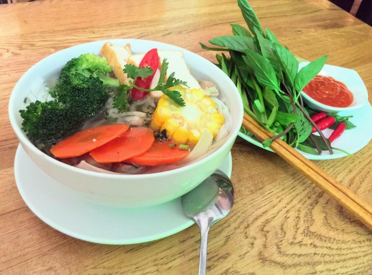 Na Nue Hotel Thành Pho Ho Chí Minh Esterno foto